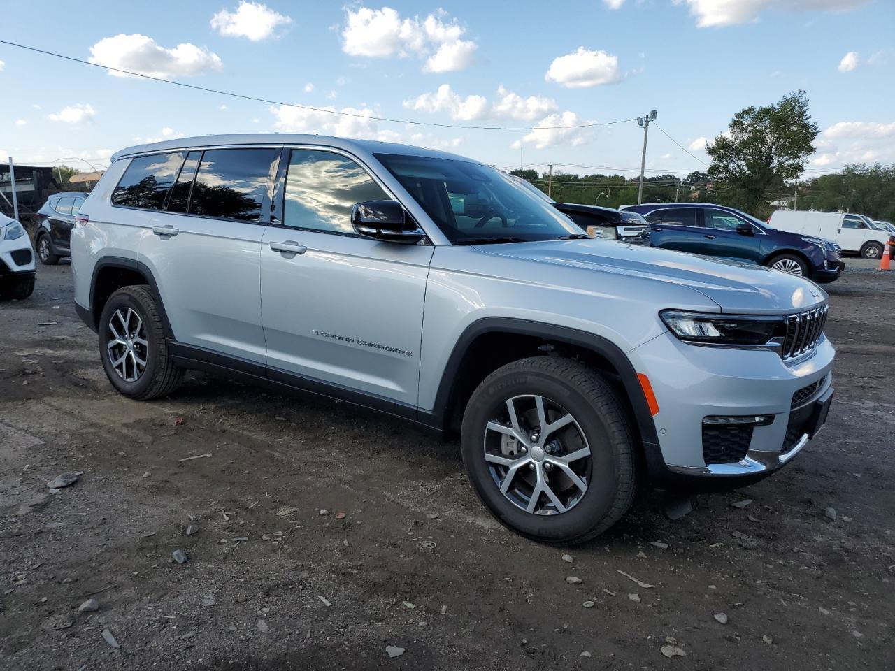 2023 Jeep Grand Cherokee L Limited - Фото 4
