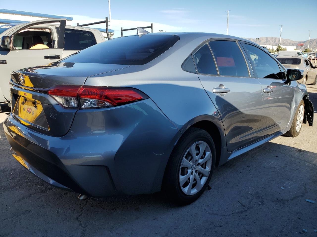 2020 Toyota Corolla Le - Фото 3