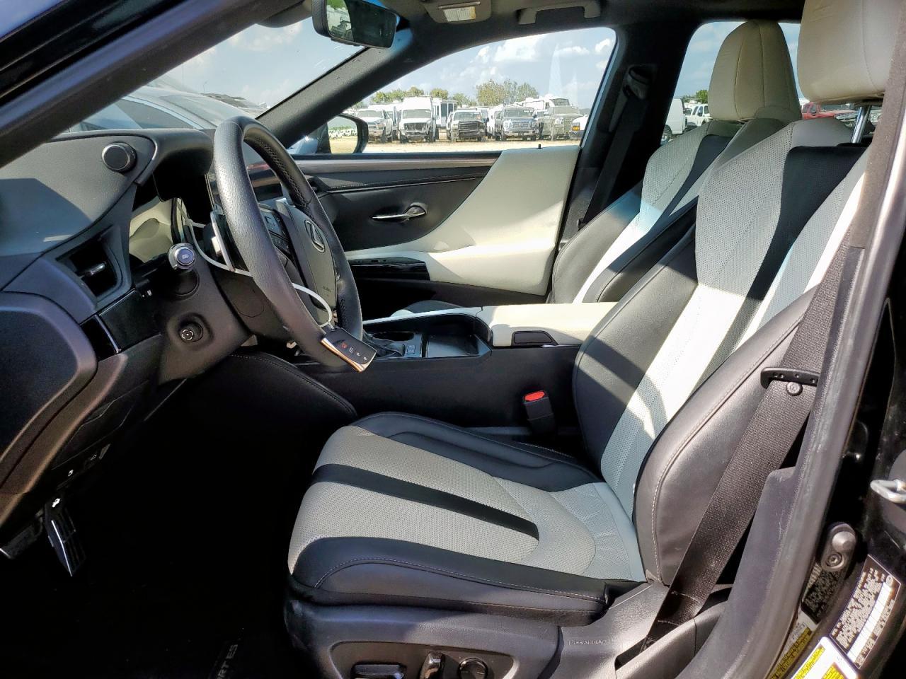 2023 Lexus Es 300H F Sport Handling - Image 7