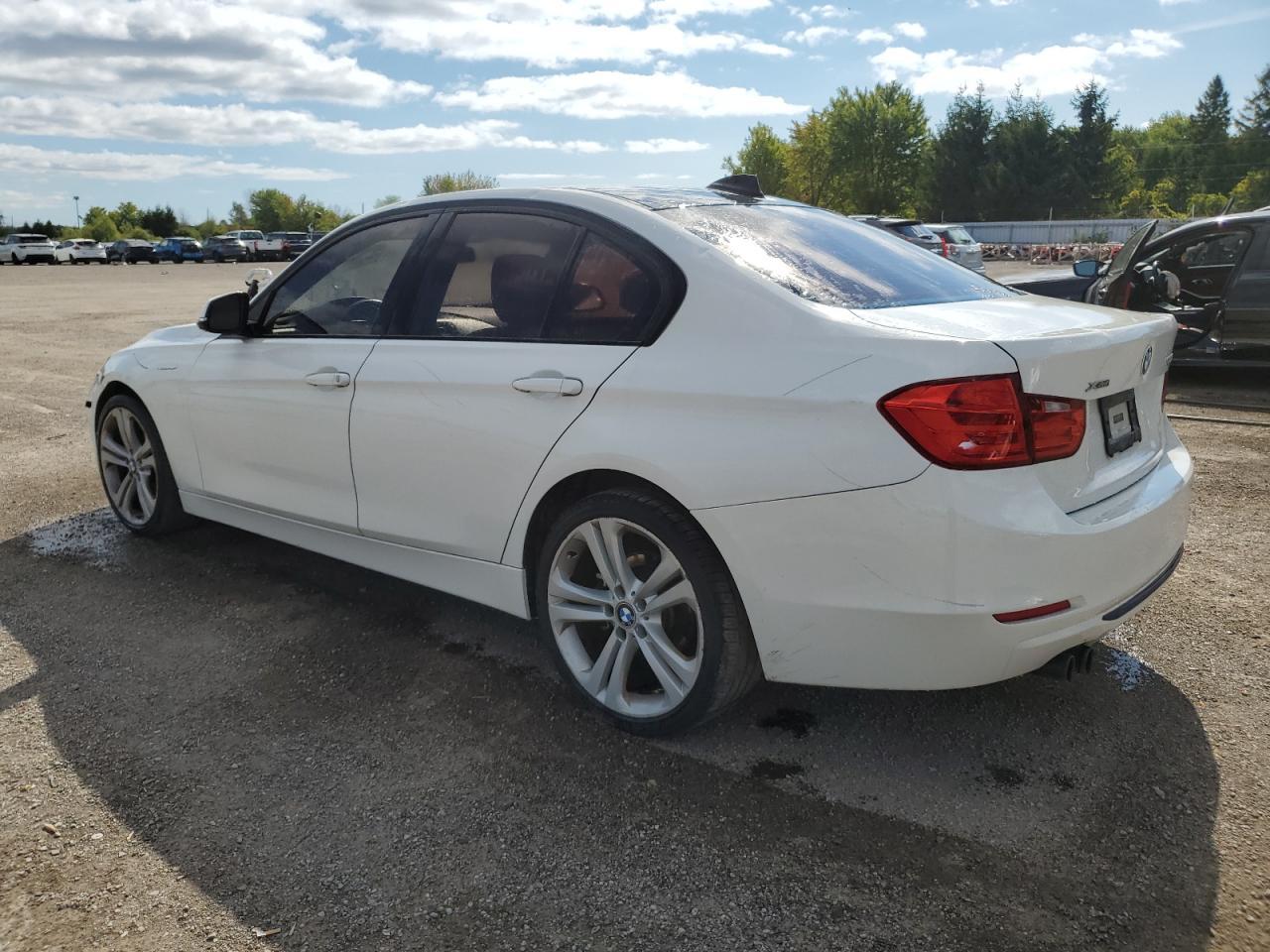2014 BMW 328 Xi - Фото 2