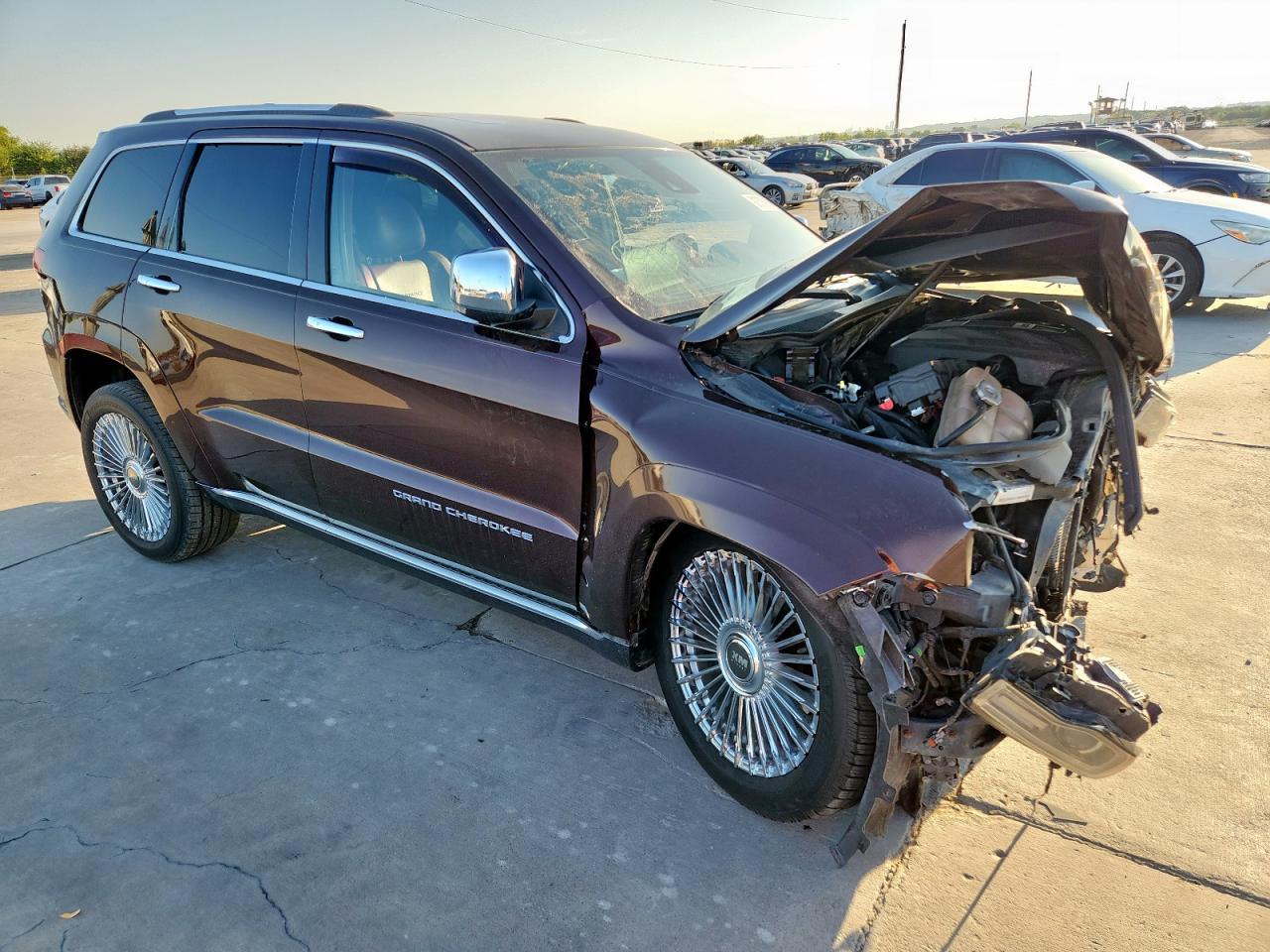 2014 Jeep Grand Cherokee Summit - Image 4