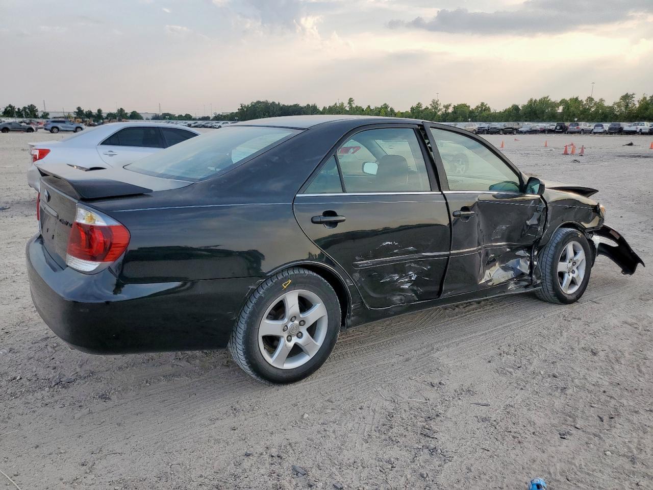 2006 Toyota Camry Le - Фото 3