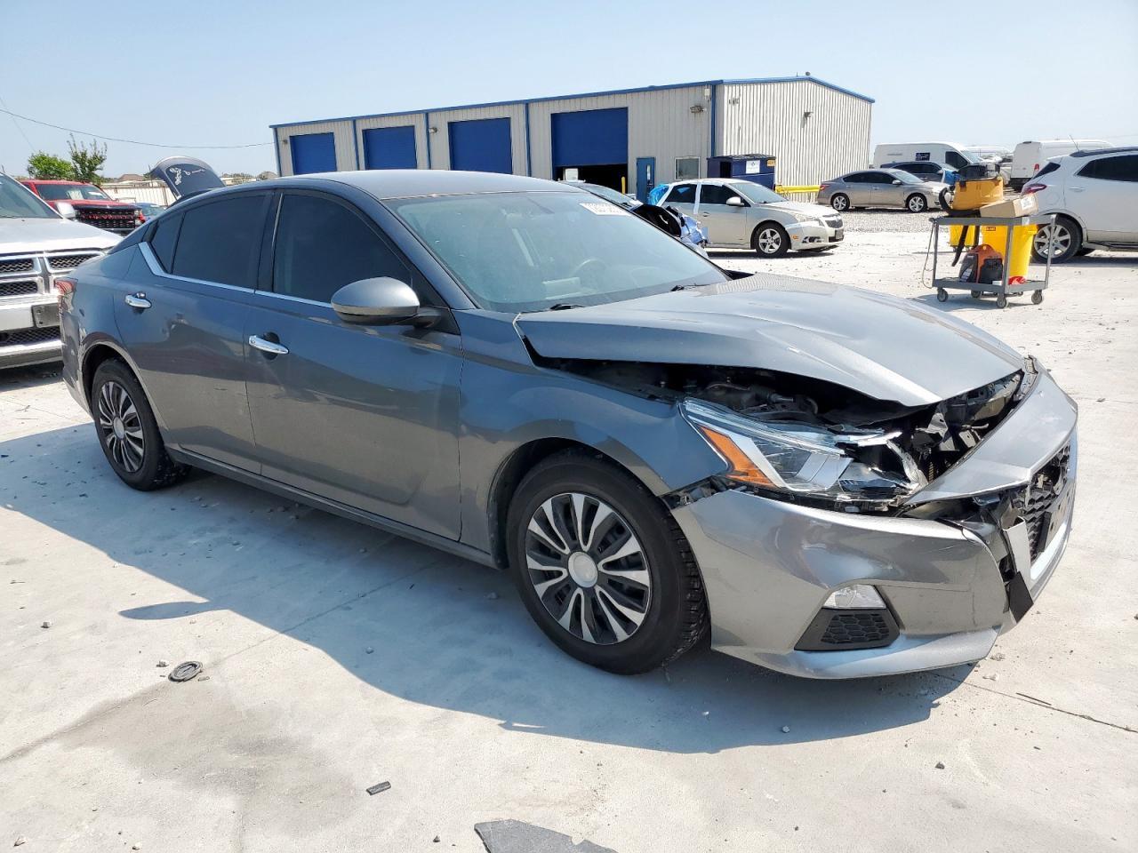 2020 Nissan Altima S - Image 4