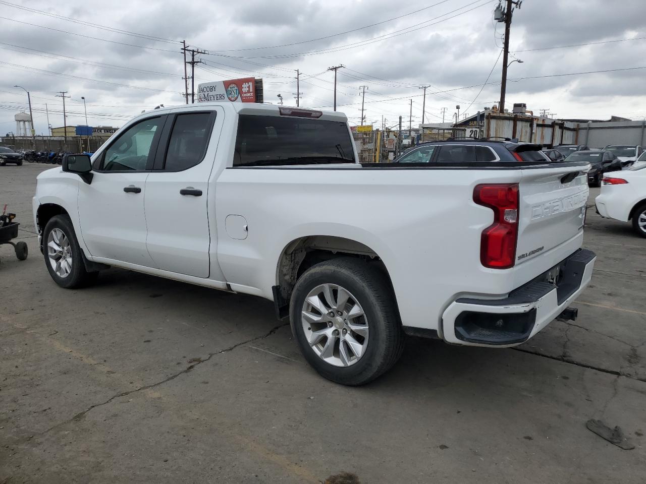 2021 Chevrolet Silverado C1500 Custom - Фото 2