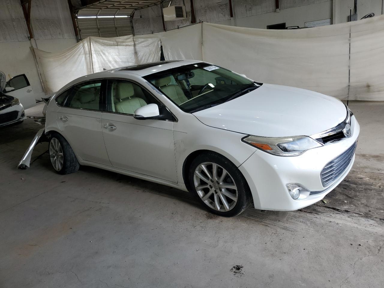 2014 Toyota Avalon Base - Image 4
