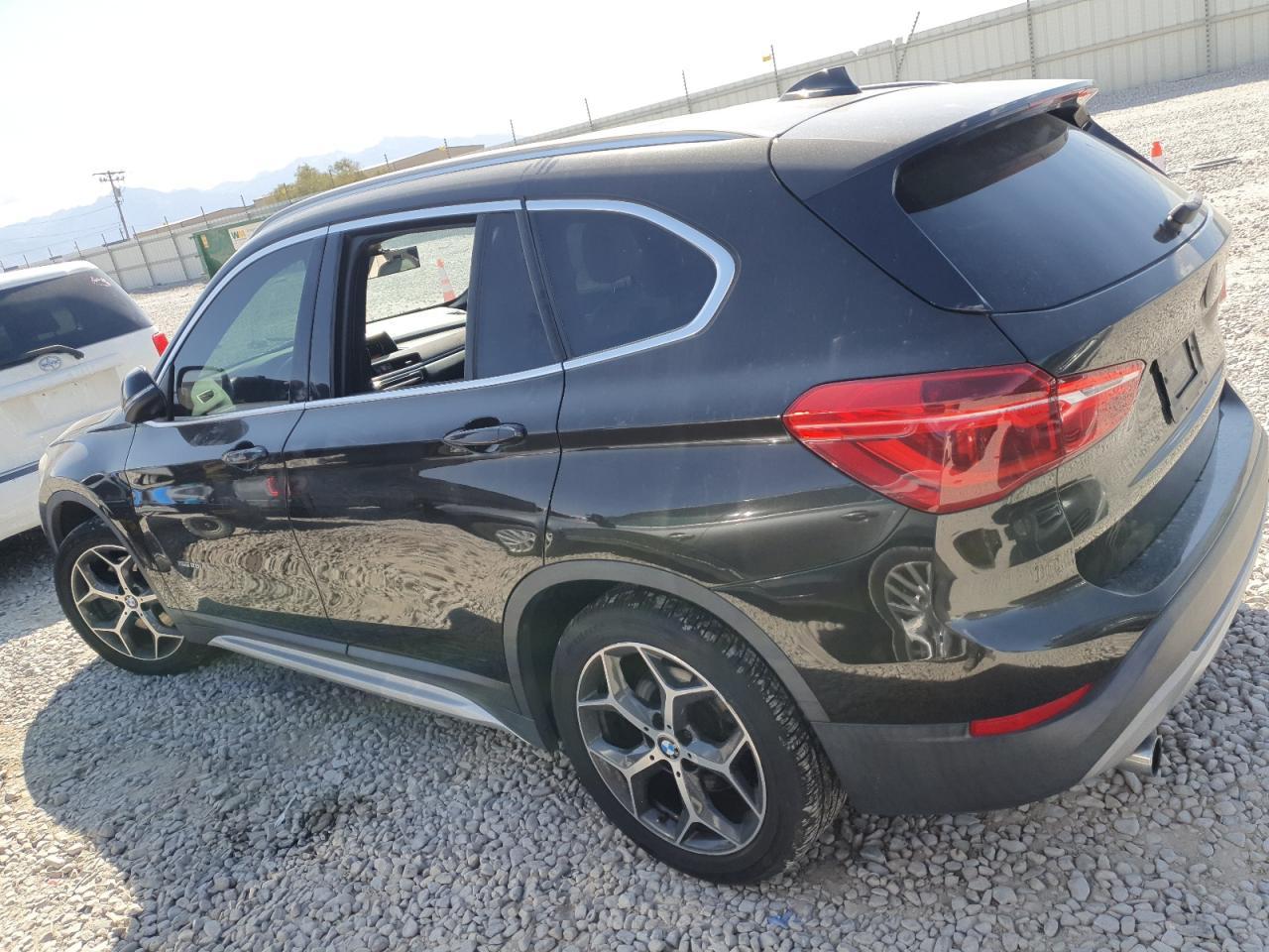 2016 BMW X1 xDrive28I - Фото 2