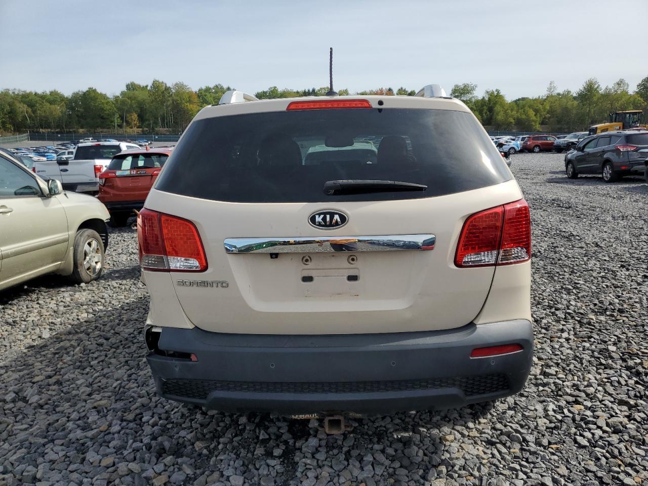 2011 Kia Sorento Base - Image 6