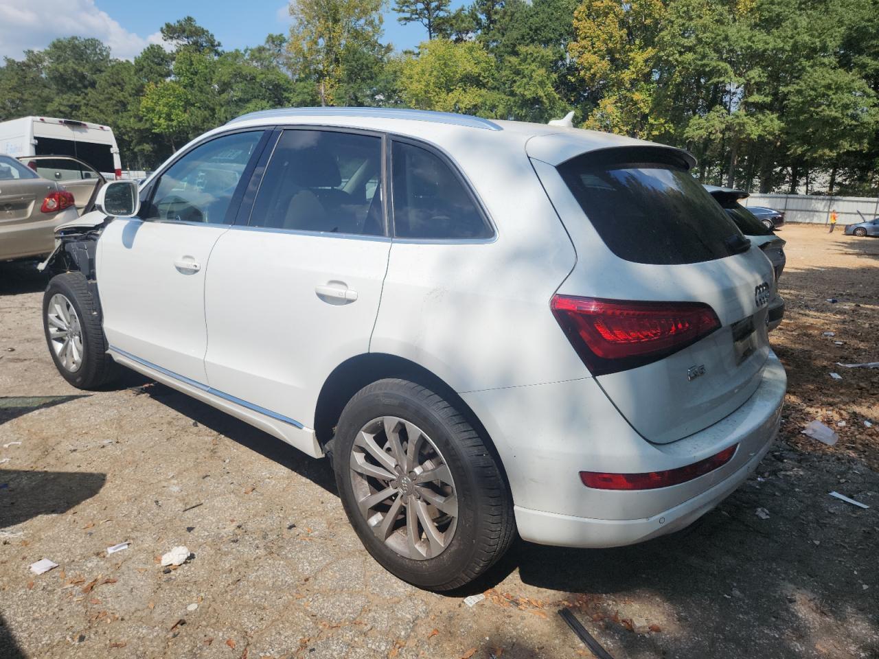 2014 Audi Q5 Premium Plus - Image 2