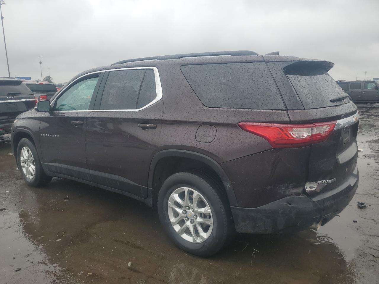 2020 Chevrolet Traverse Lt - Image 2