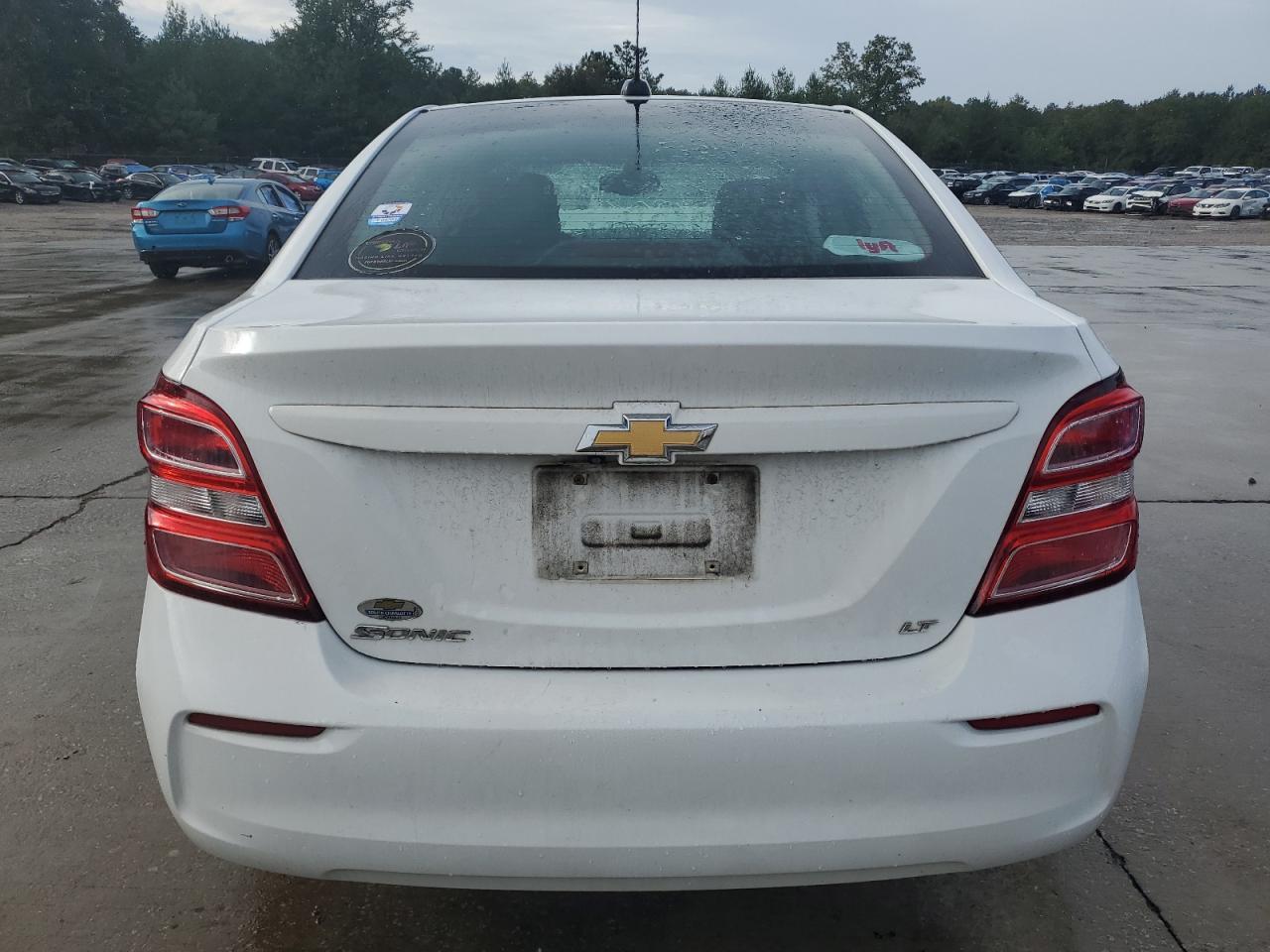 2019 Chevrolet Sonic Lt - Image 6