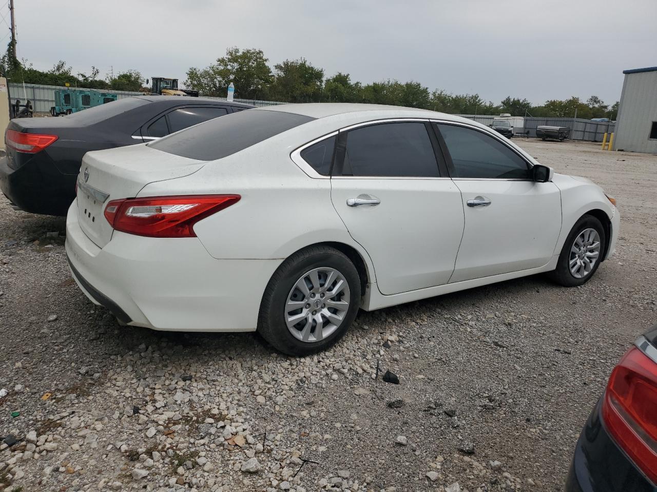 2016 Nissan Altima 2.5 - Фото 3