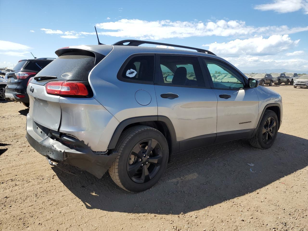 2017 Jeep Cherokee Sport - Фото 3