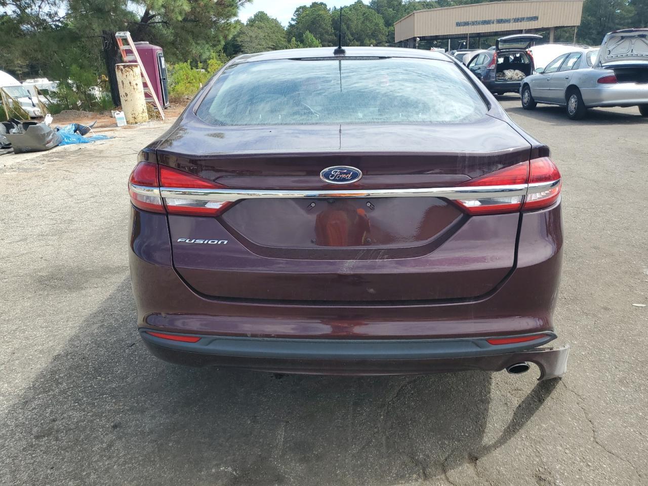 2017 Ford Fusion S - Фото 6