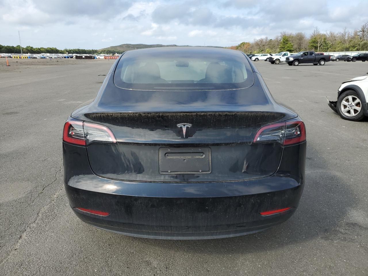 2023 Tesl Model 3 - Фото 6