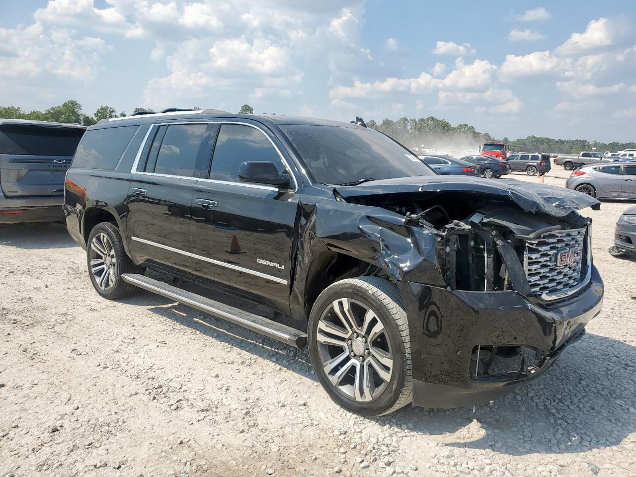 2020 GMC Yukon Xl Denali - Фото 4