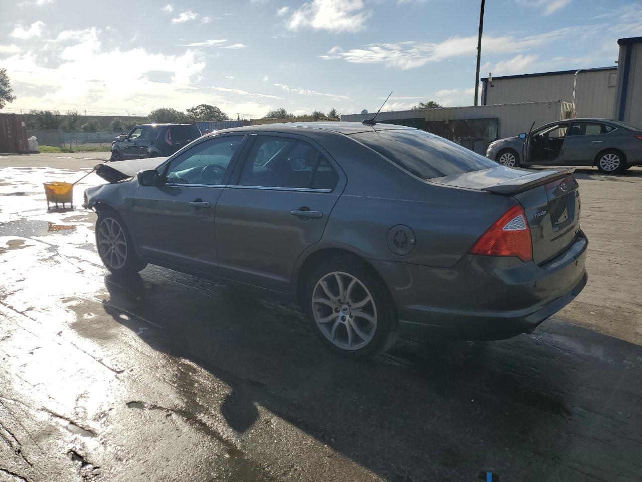 2012 Ford Fusion Se - Фото 2