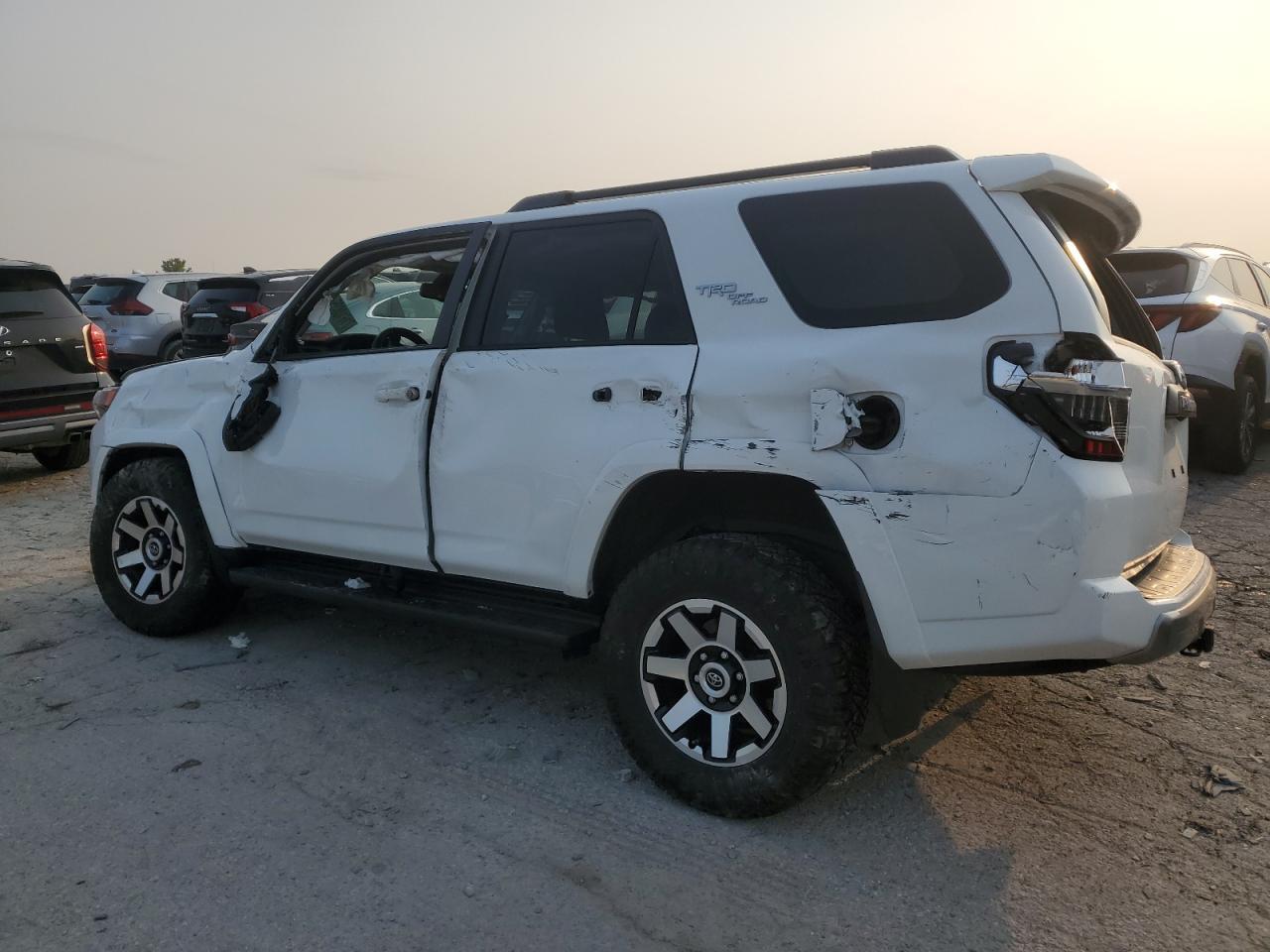 2021 Toyota 4Runner Sr5/Sr5 Premium - Фото 2
