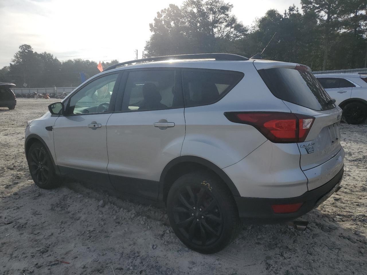 2019 Ford Escape Se - Image 2