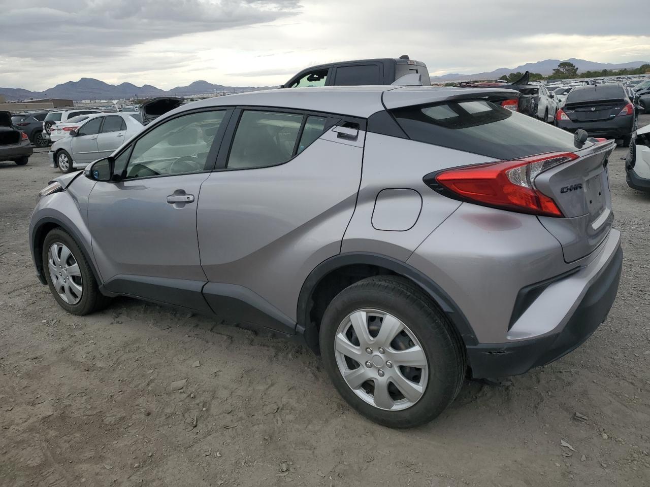 2020 Toyota C-Hr Xle - Фото 2