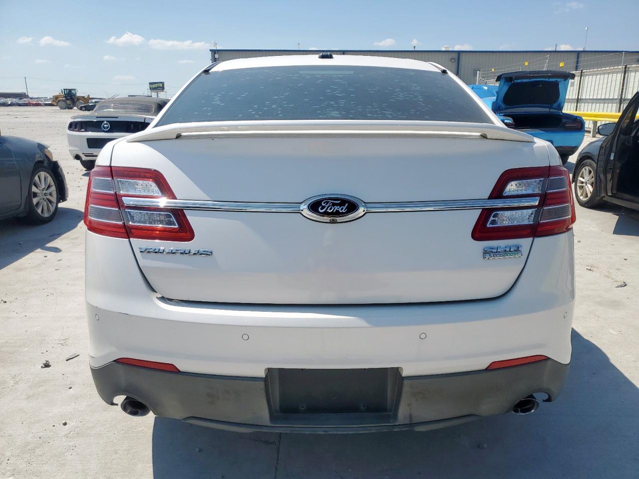 2015 Ford Taurus Sho - Image 6