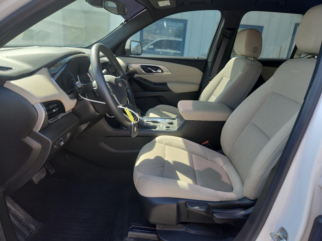 2023 Chevrolet Traverse Ls - Фото 7