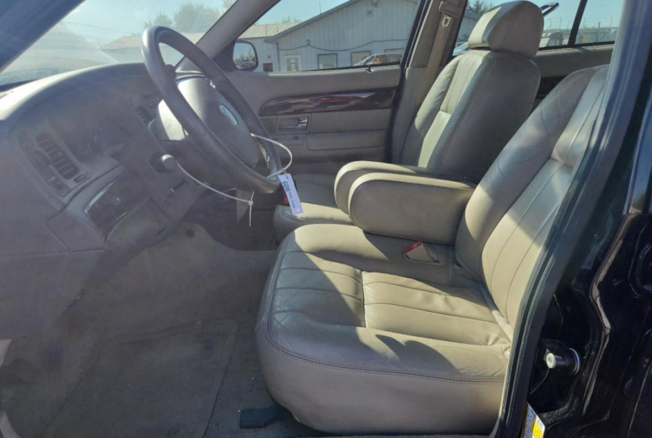 2011 Mercury Grand Marquis Ls - Image 7