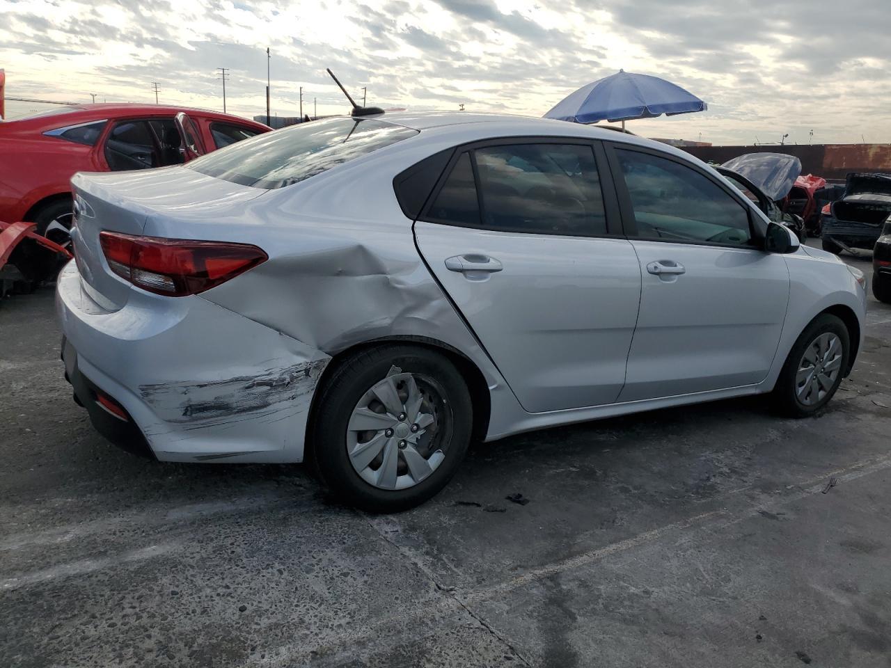 2020 Kia Rio Lx - Фото 3
