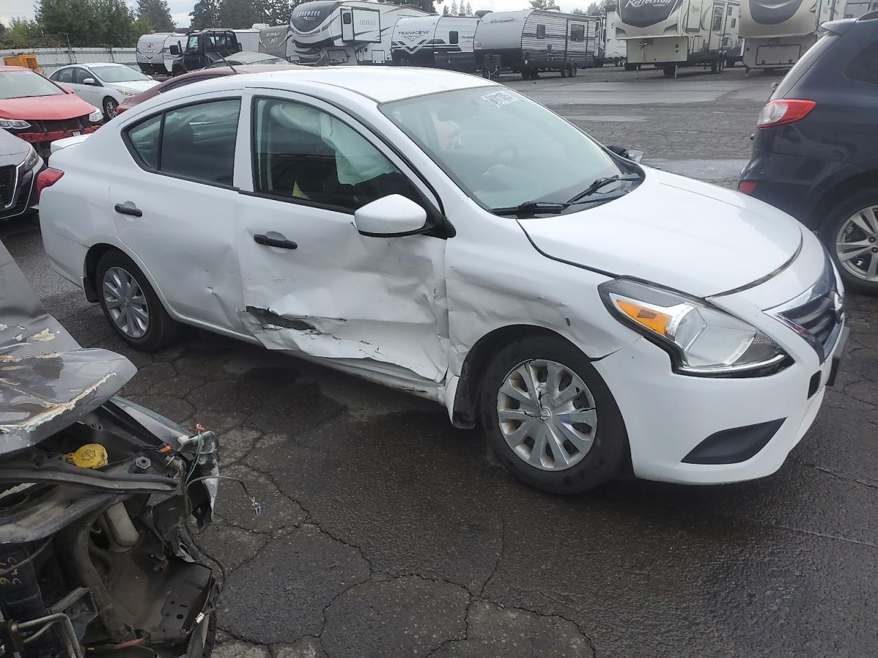 2017 Nissan Versa S - Фото 4