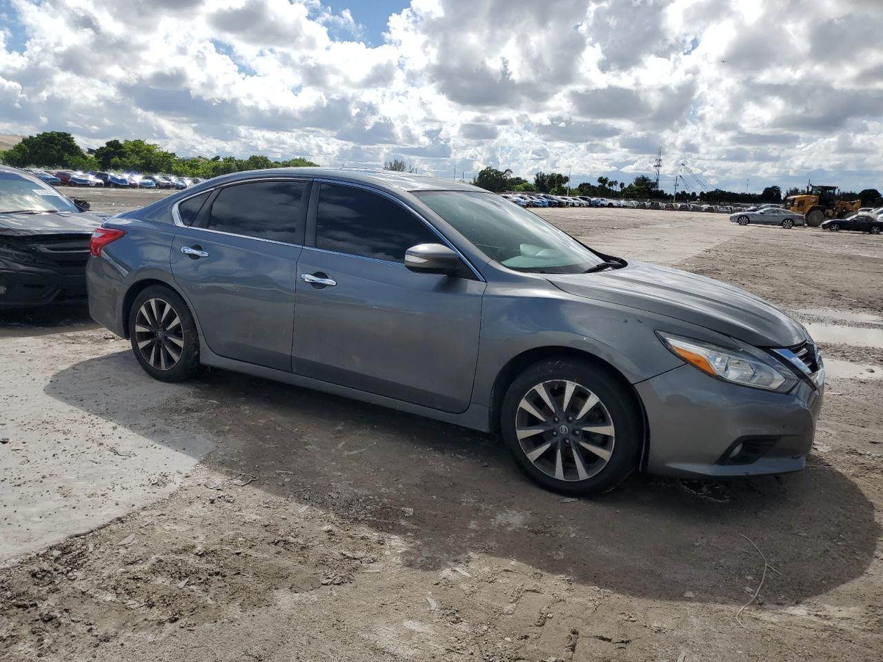 2016 Nissan Altima 2.5 - Фото 4