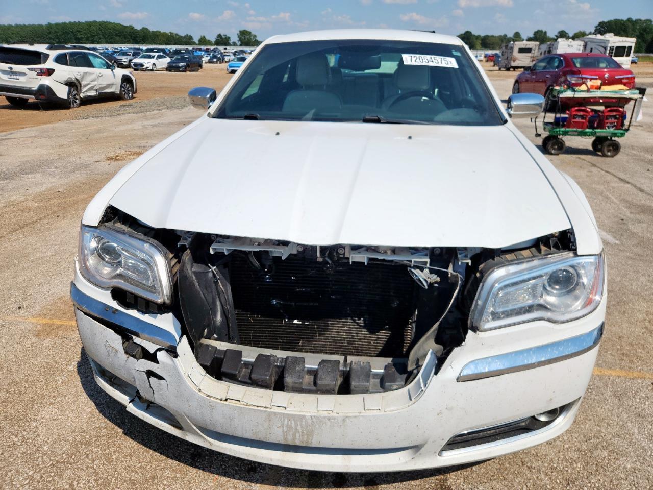 2013 Chrysler 300 - Image 5