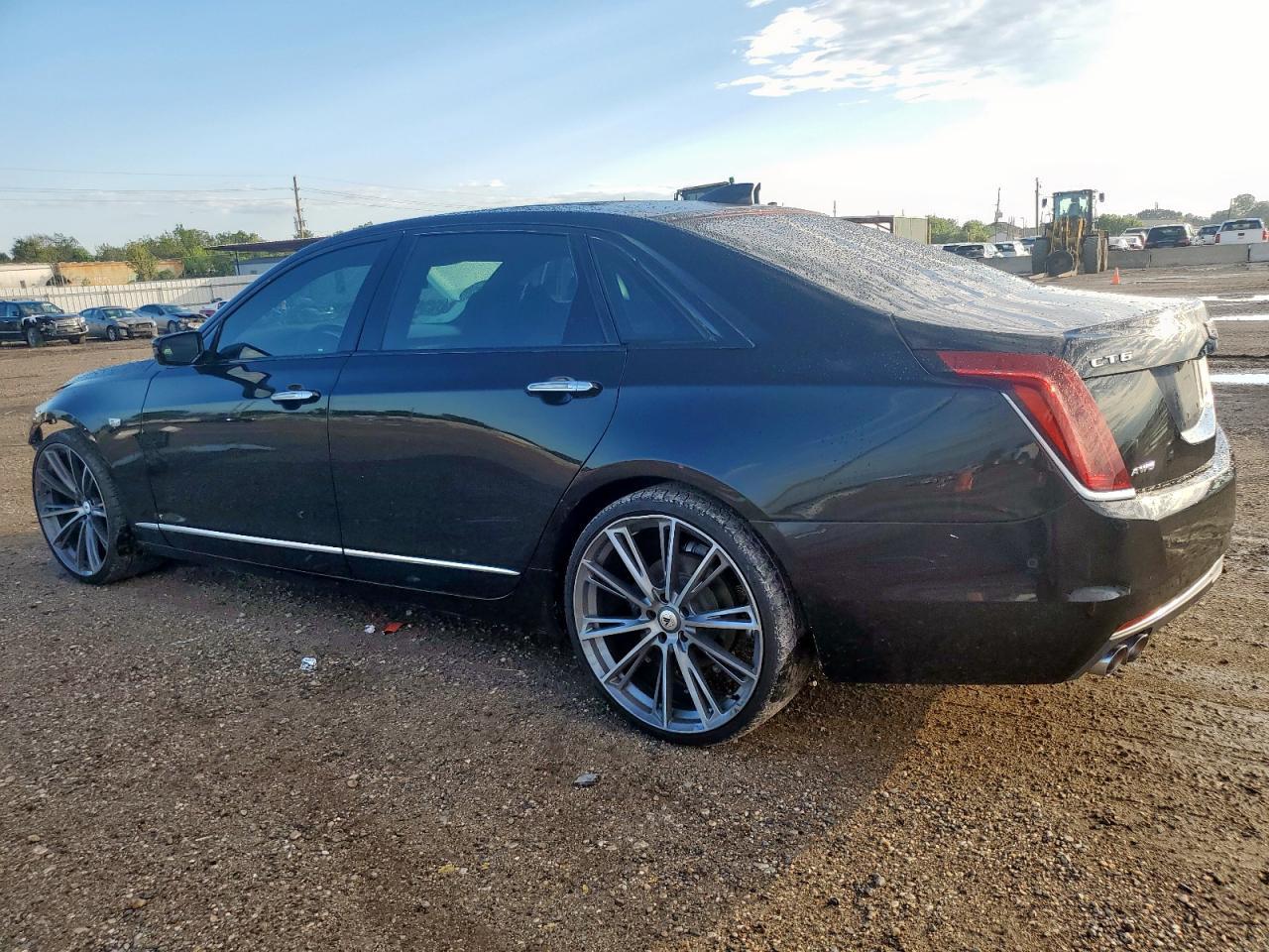 2017 Cadillac Ct6 Premium Luxury - Image 2