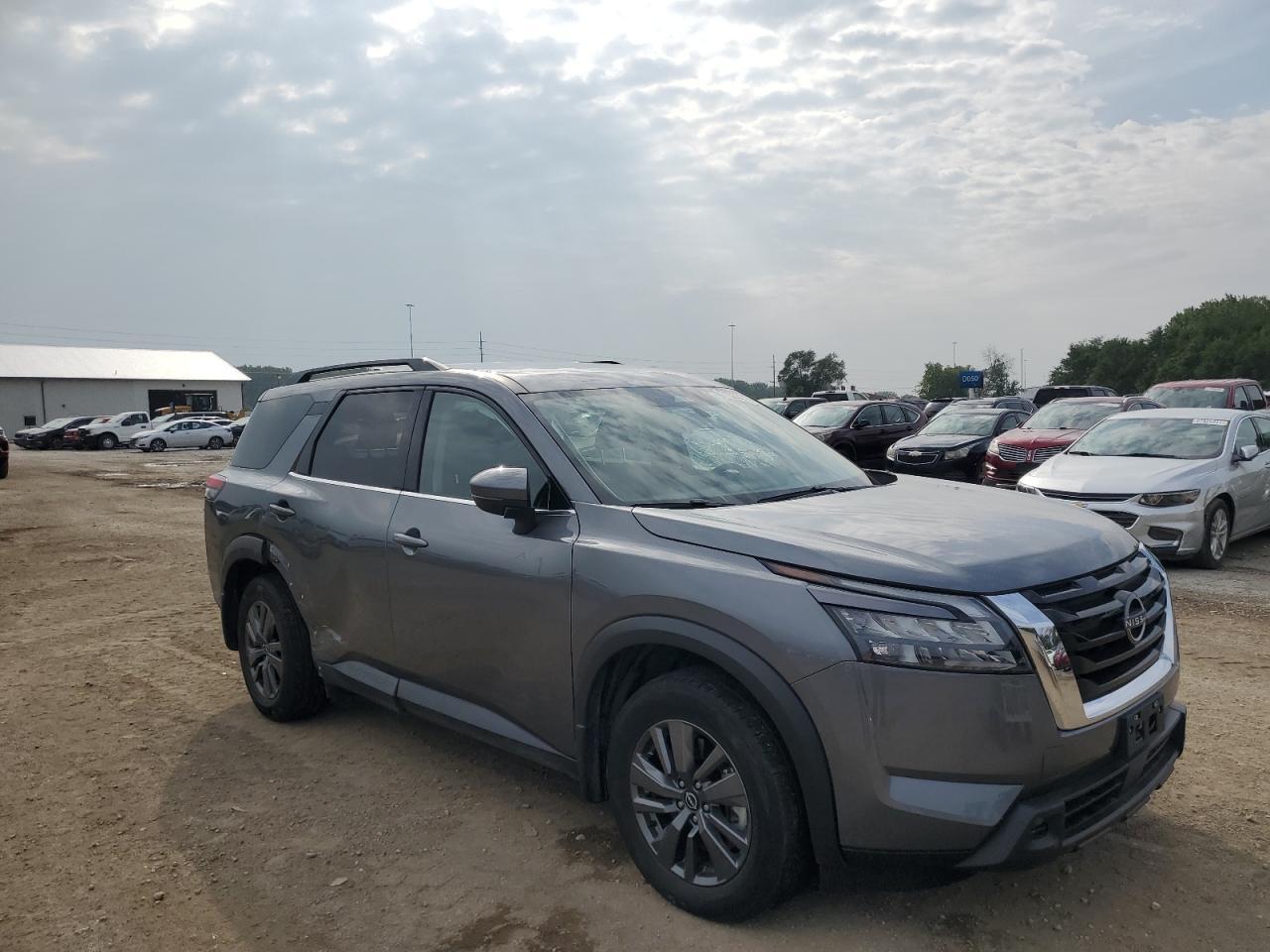 2024 Nissan Pathfinder Sv - Image 4