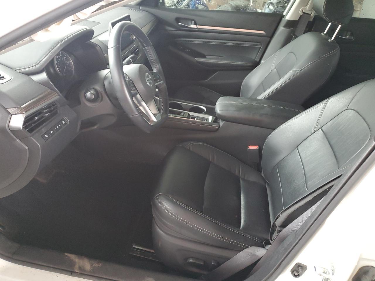 2020 Nissan Altima Platinum - Image 7