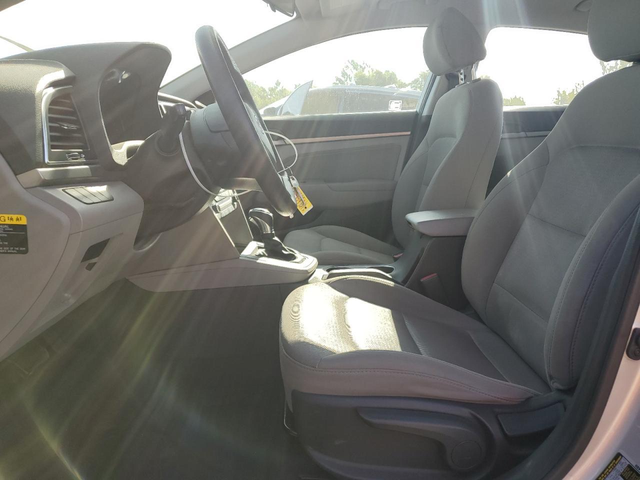 2017 Hyundai Elantra Se - Фото 7