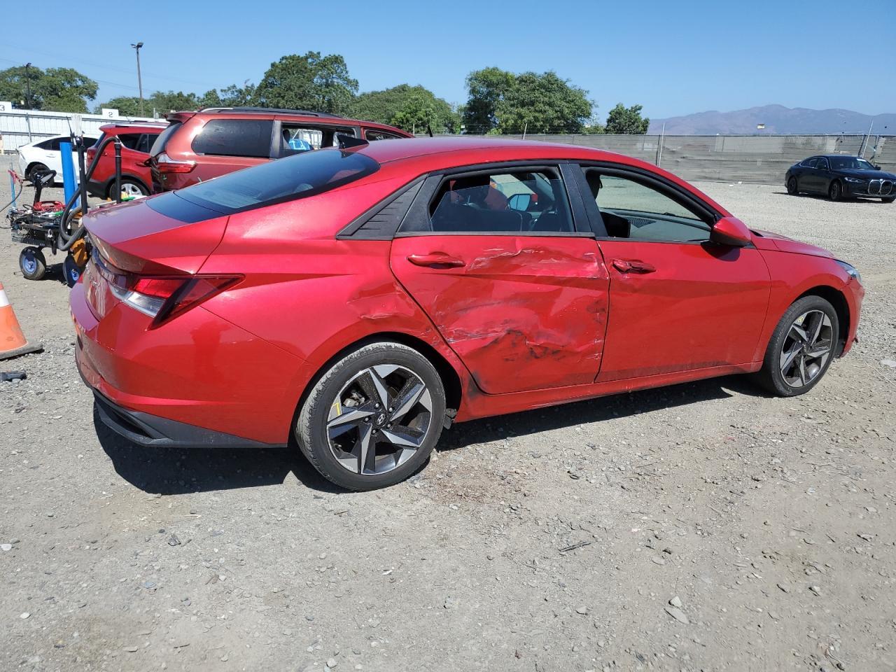 2023 Hyundai Elantra Sel - Image 3