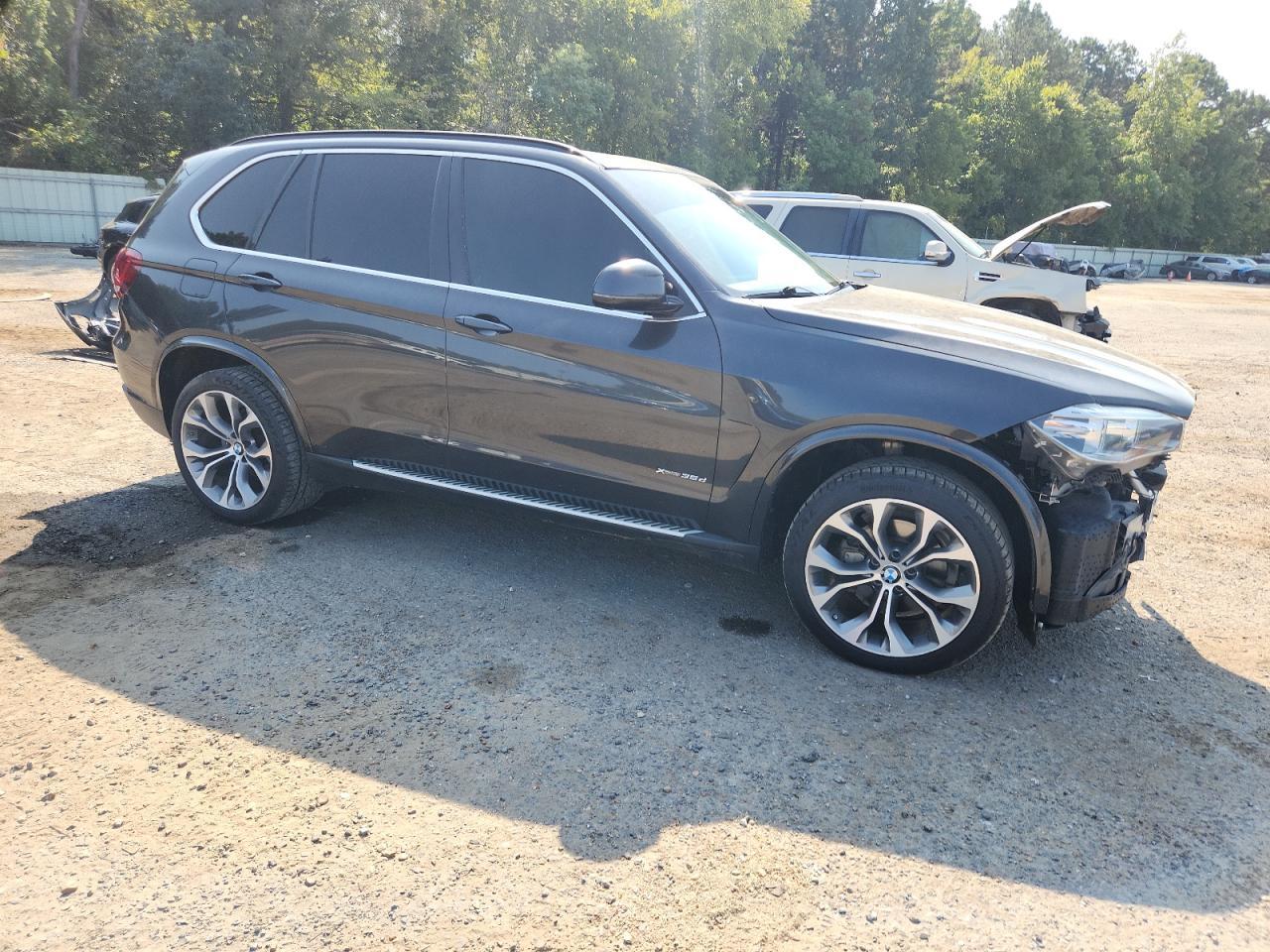 2015 BMW X5 xDrive35D - Фото 4