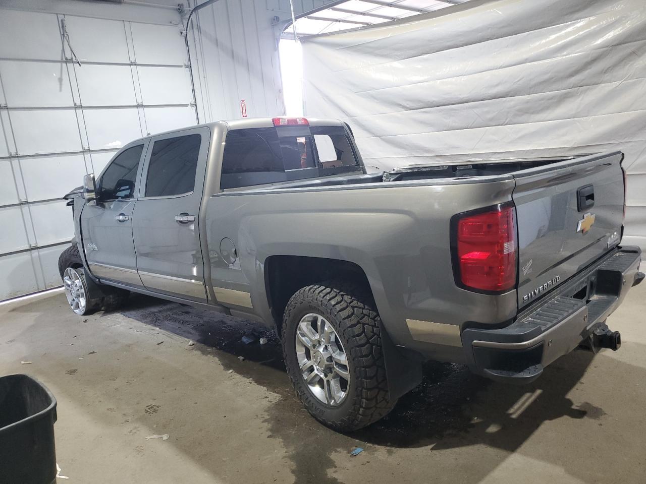 2017 Chevrolet Silverado K2500 High Country - Image 2