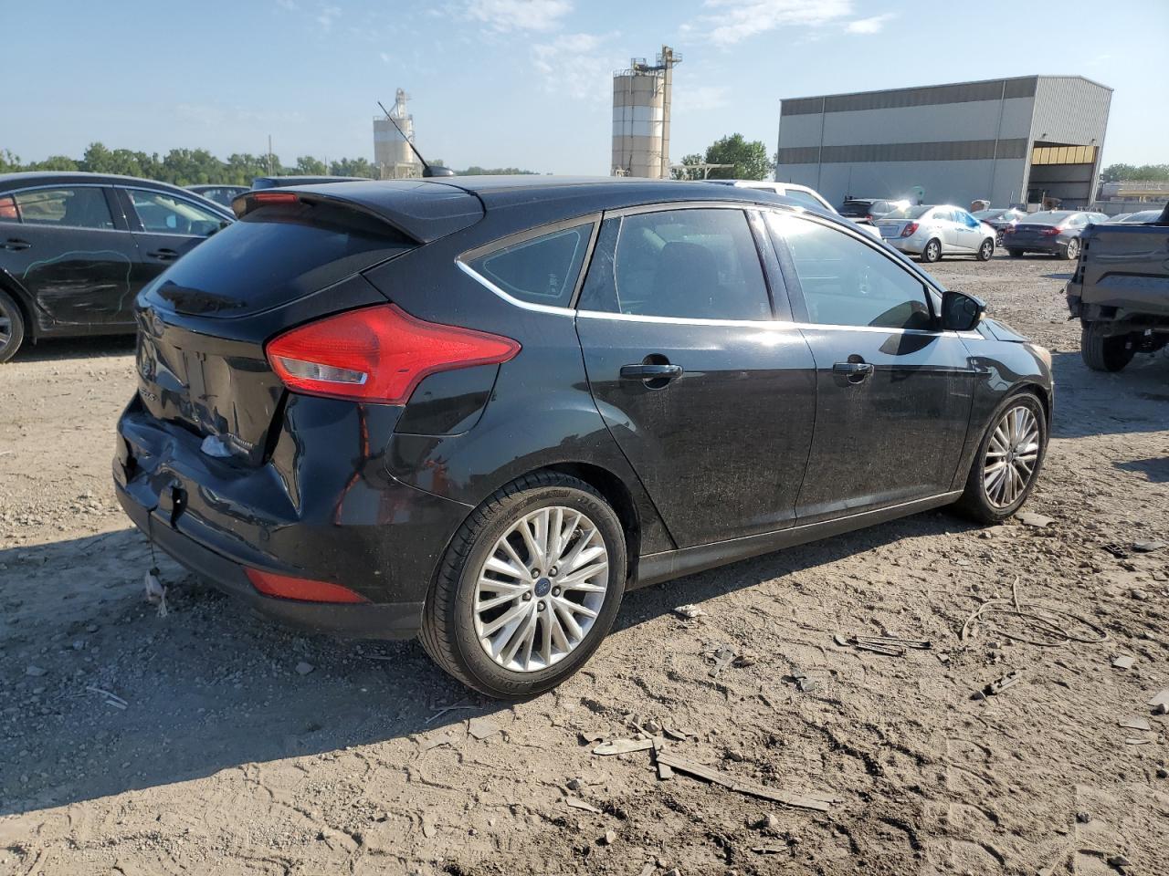 2016 Ford Focus Titanium - Image 3