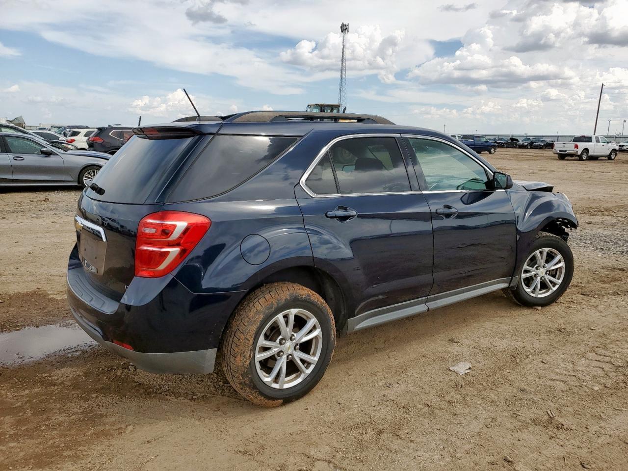 2017 Chevrolet Equinox Lt - Image 3