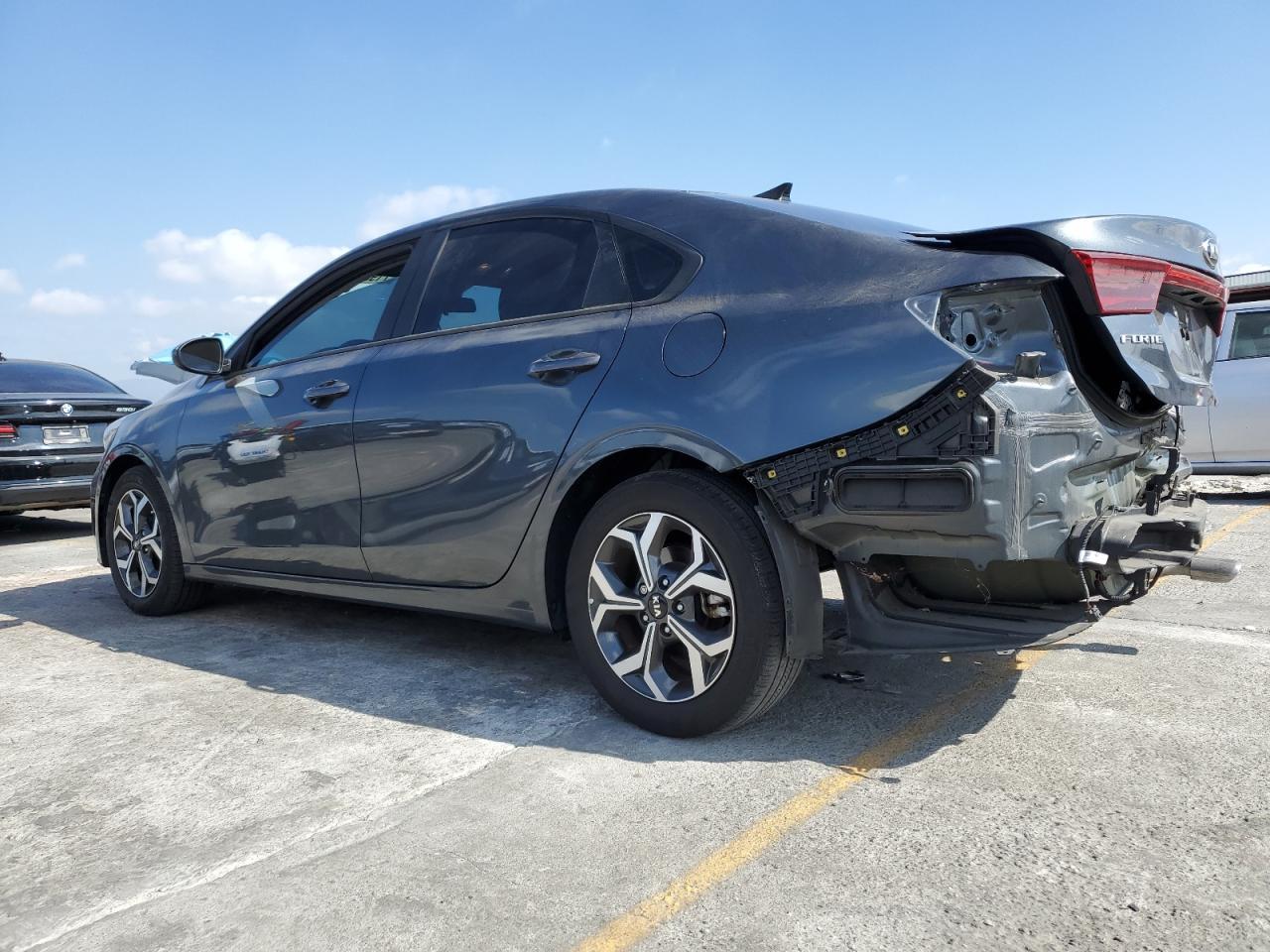 2021 Kia Forte Fe - Фото 2