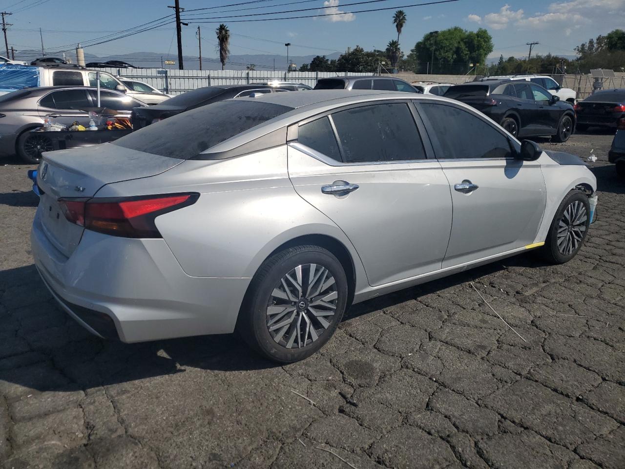 2024 Nissan Altima Sv - Фото 3