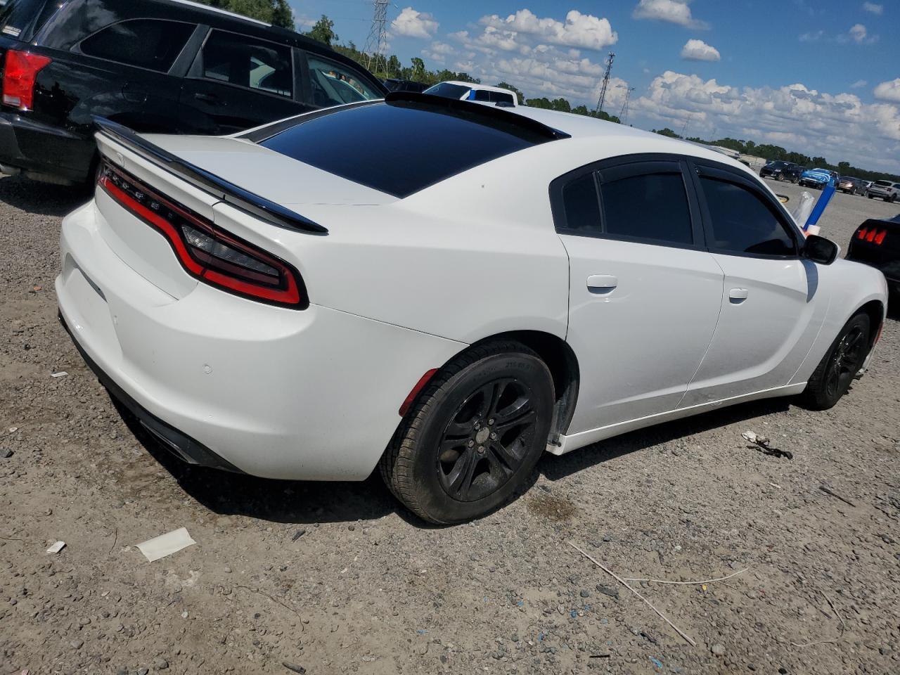 2020 Dodge Charger Sxt - Фото 3