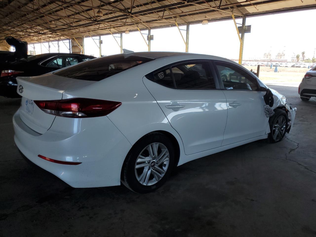 2018 Hyundai Elantra Sel - Image 3