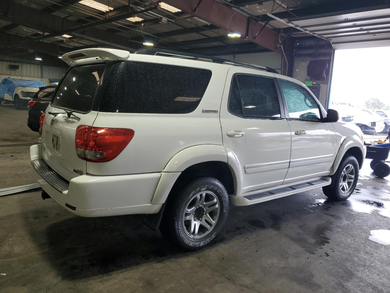 2006 Toyota Sequoia Limited - Image 3