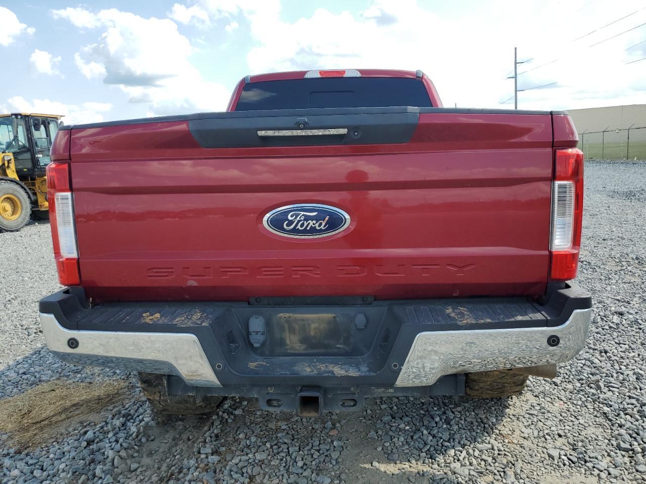 2017 Ford F250 Super Duty - Фото 6