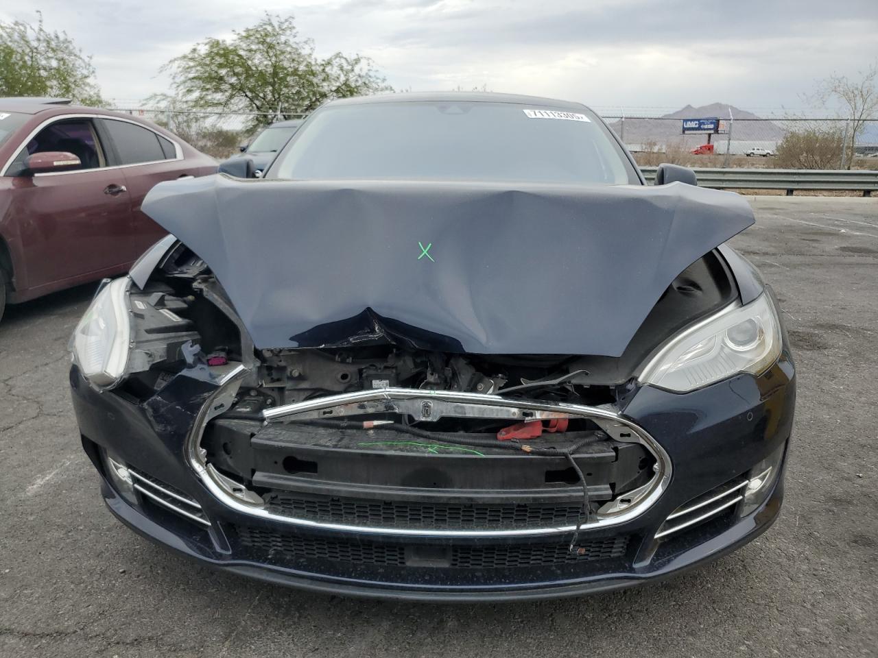 2014 Tesla Model S - Image 5