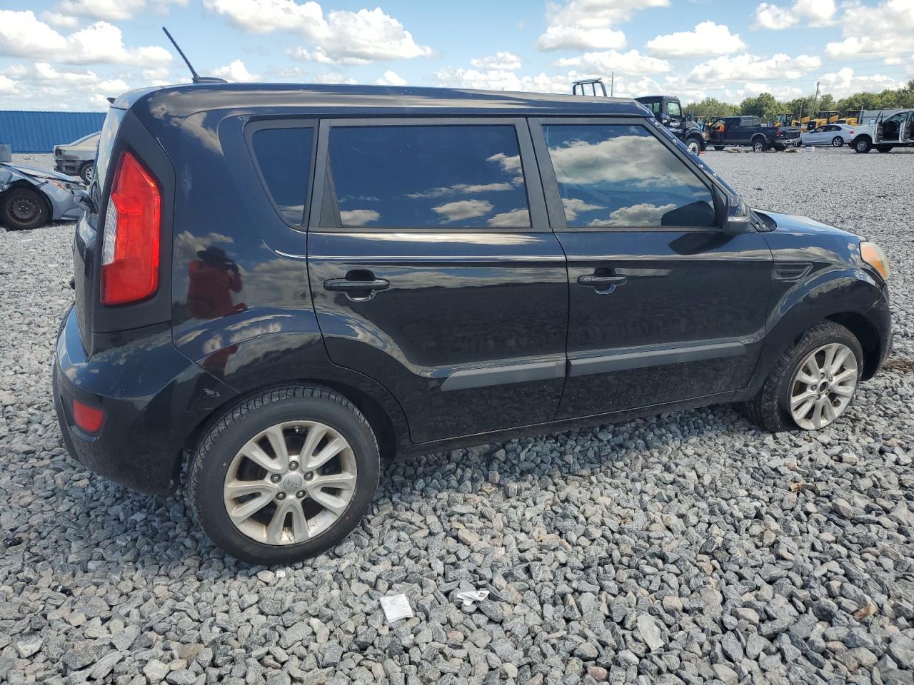 2013 Kia Soul + - Image 3