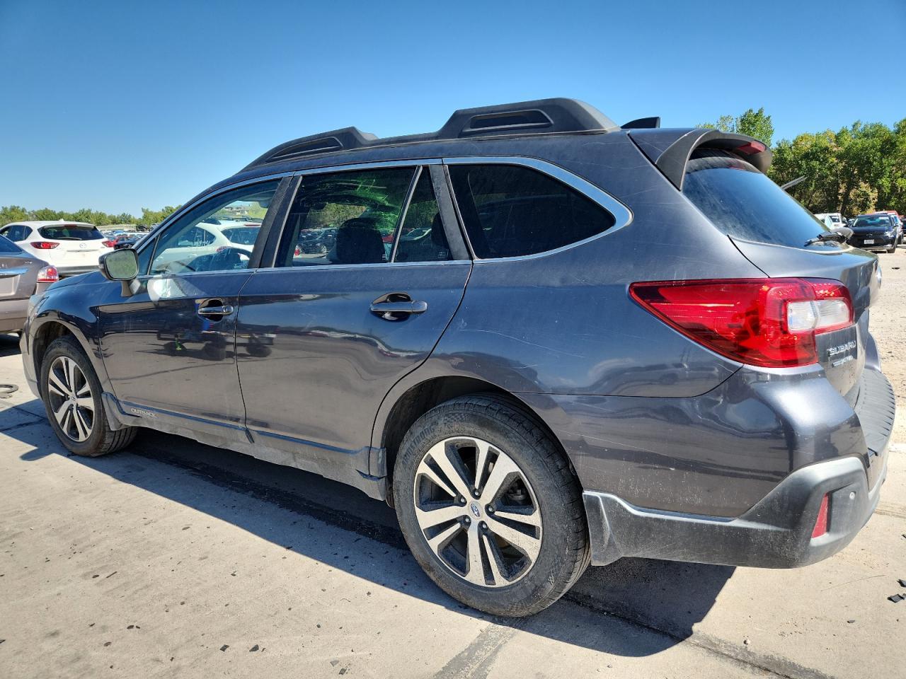 2019 Subaru Outback 2.5I Limited - Image 2