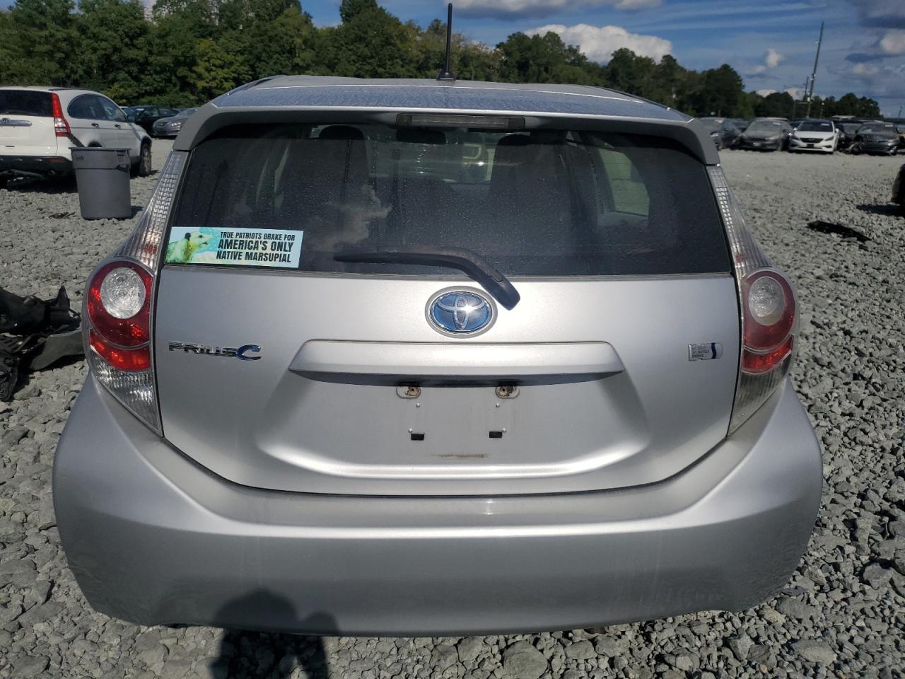 2013 Toyota Prius C - Фото 6