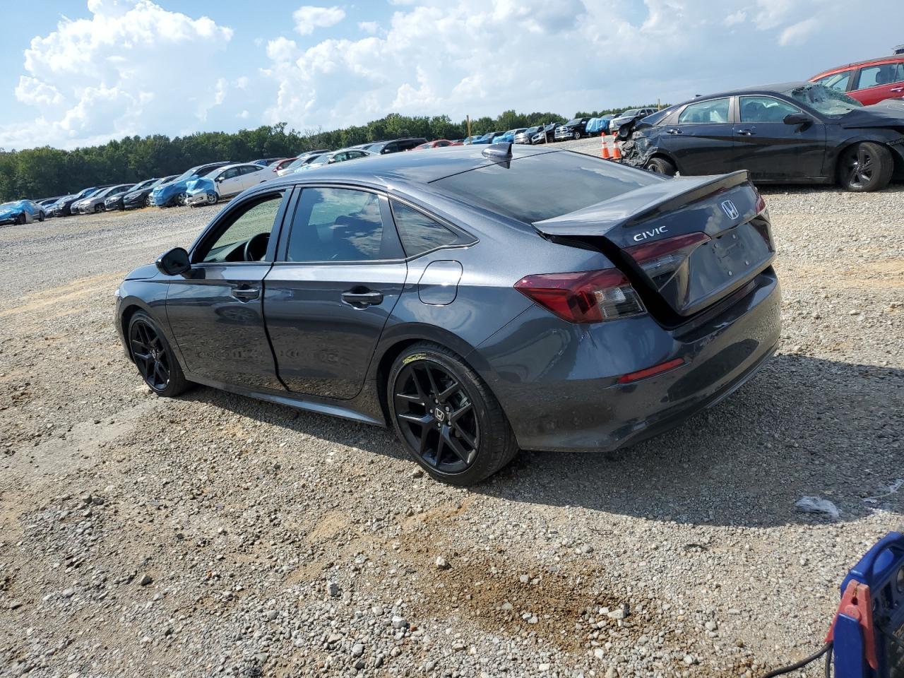 2025 Honda Civic Sport - Фото 2